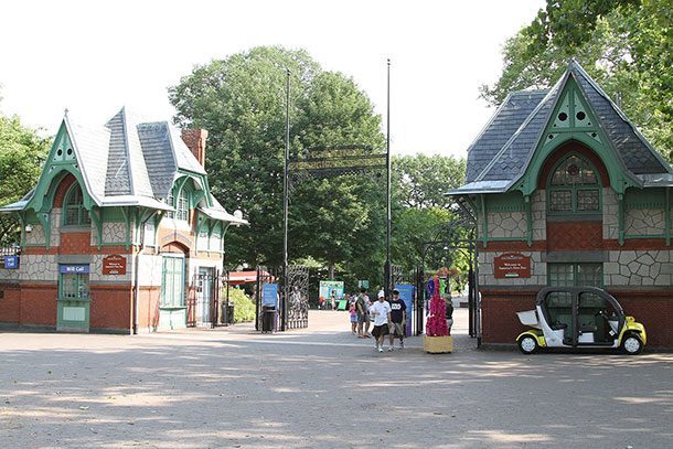 Самые большие зоопарки мира